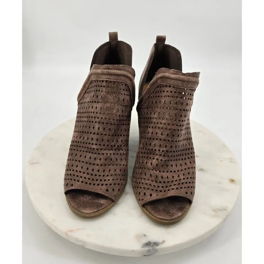 Qupid Barnes Rose Brown Perforated Peeptoe Boots Boho Festival‎